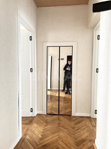 İcarəyə verilir 2 otaqlı köhnə tikili 65 m², Nərimanov r., photo 9 from 22