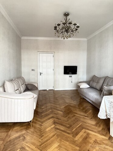 İcarəyə verilir 2 otaqlı köhnə tikili 65 m², Nərimanov r., photo 12 from 22