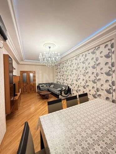 Satılır 3 otaqlı köhnə tikili 110 m², İnşaatçılar m., photo 13 from 22