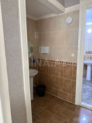 Сдаётся 3-комн. офис 150 м², м. Низами, photo 16 from 19