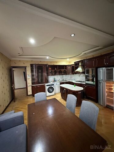 Сдаётся 4-комн. новостройка 188 м², м. 8 ноября, photo 4 from 25