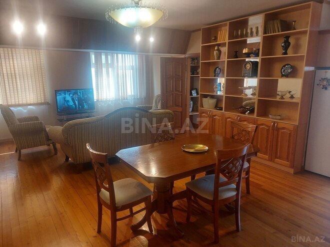 Satılır 3 otaqlı köhnə tikili 75 m², 28 May m., photo 20 from 22