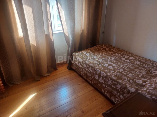 Satılır 3 otaqlı köhnə tikili 75 m², 28 May m., photo 16 from 22