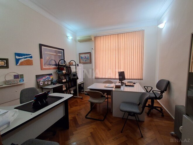 Satılır 3 otaqlı köhnə tikili 100 m², Sahil m., photo 5 from 10