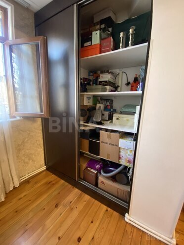 Satılır 3 otaqlı köhnə tikili 70 m², Qara Qarayev m., photo 11 from 13