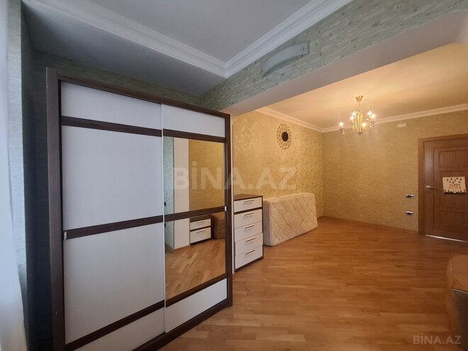 Продаётся 3-комн. вторичка 75 м², м. Шах Исмаил Хатаи, photo 13 from 26