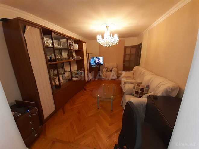 Продаётся 3-комн. вторичка 75 м², м. Элмляр Академиясы, photo 4 from 16