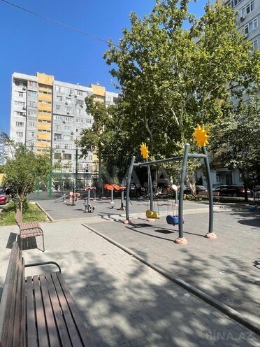 Satılır 2 otaqlı köhnə tikili 70 m², Gənclik m., photo 1 from 17