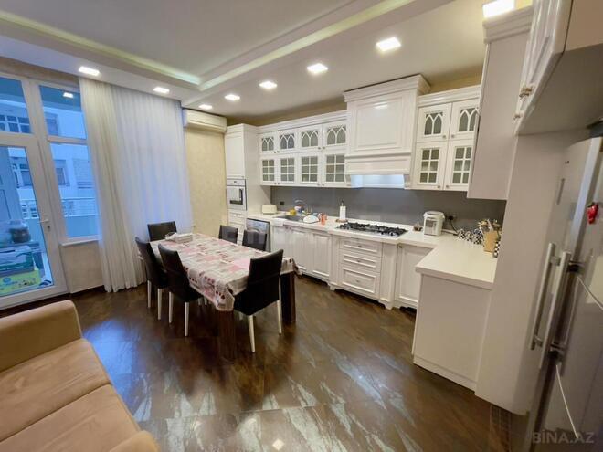 Продаётся 4-комн. новостройка 225 м², м. Низами, photo 12 from 30