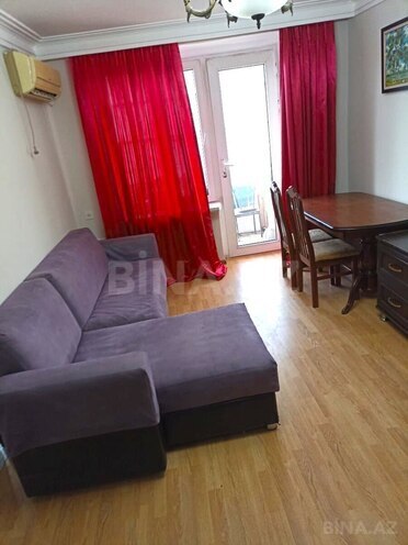 Продаётся 2-комн. вторичка 45 м², м. Низами, photo 3 from 12