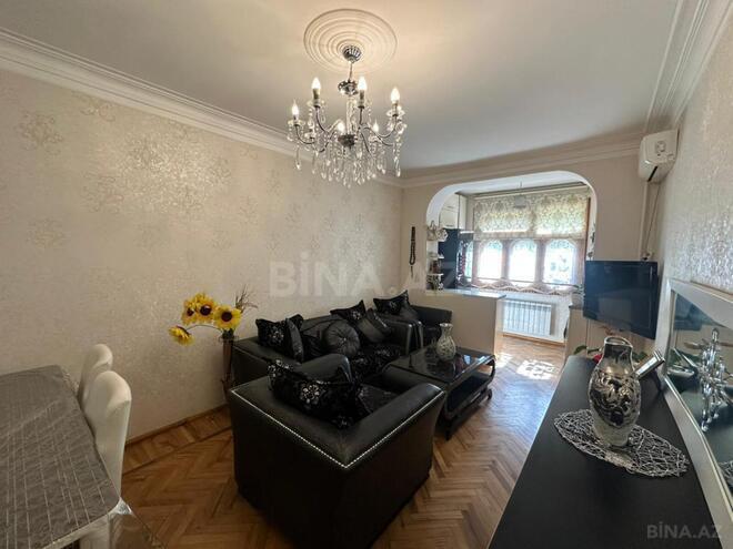 Satılır 3 otaqlı köhnə tikili 70 m², Qara Qarayev m., photo 6 from 18