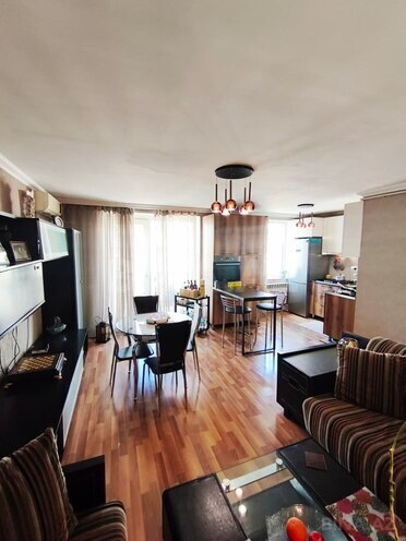 Satılır 3 otaqlı köhnə tikili 75 m², Elmlər Akademiyası m., photo 3 from 19