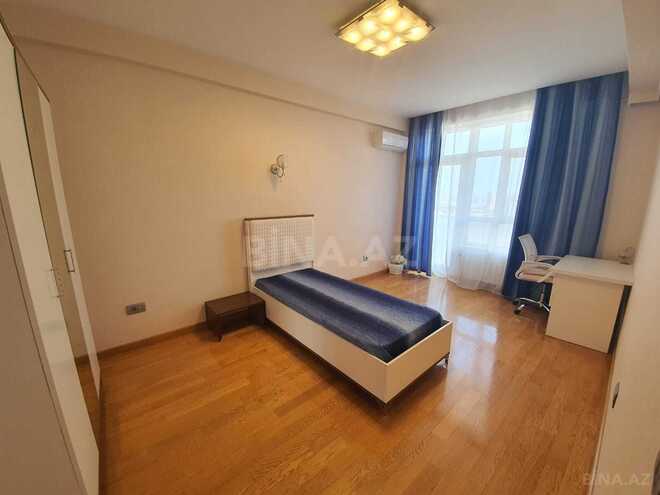 Сдаётся 3-комн. новостройка 120 м², м. 8 ноября, photo 19 from 23
