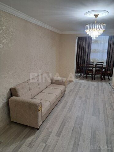Сдаётся 3-комн. вторичка 75 м², м. Нефтчиляр, photo 3 from 18