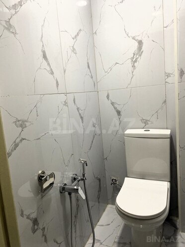 Продаётся 3-комн. вторичка 70 м², м. Кара Караев, photo 7 from 13