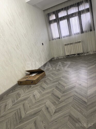 Продаётся 3-комн. вторичка 70 м², м. Кара Караев, photo 4 from 13