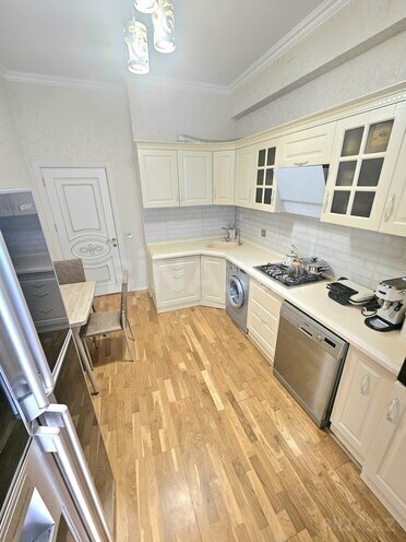 Продаётся 3-комн. новостройка 102 м², м. Кара Караев, photo 20 from 32