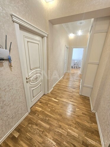 Продаётся 3-комн. новостройка 102 м², м. Кара Караев, photo 3 from 32