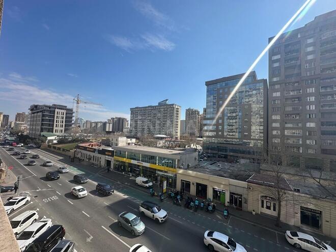 İcarəyə verilir 3 otaqlı yeni tikili 145 m², 28 May m., photo 22 from 27