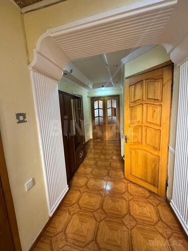 Satılır 3 otaqlı köhnə tikili 90 m², Gənclik m., photo 15 from 21