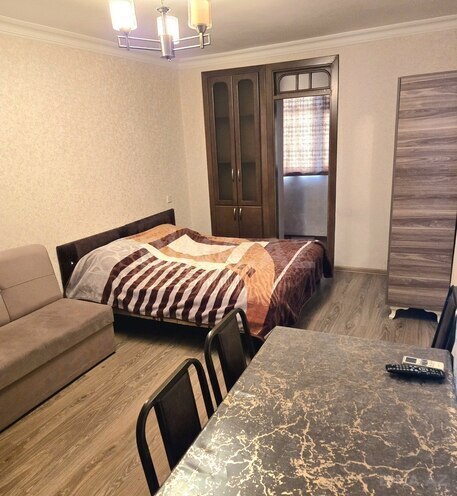 Сдаётся 1-комн. вторичка 36 м², м. Кара Караев, photo 3 from 9