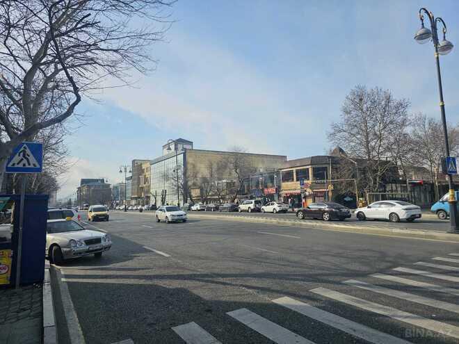 Satılır 1 otaqlı köhnə tikili 40 m², İnşaatçılar m., photo 3 from 12