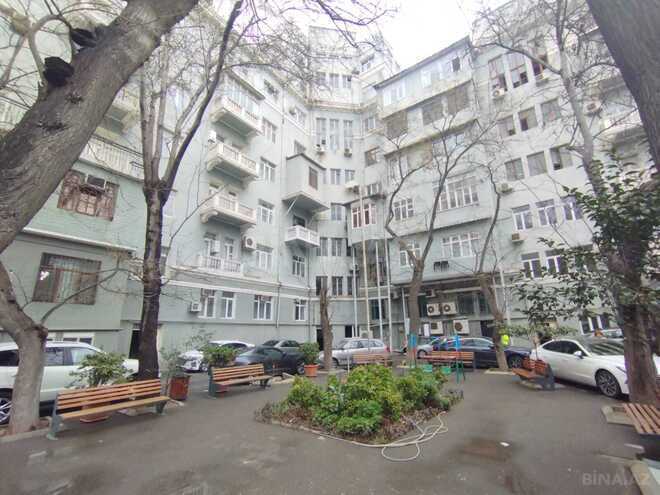 Satılır 3 otaqlı köhnə tikili 90 m², Sahil m., photo 3 from 20