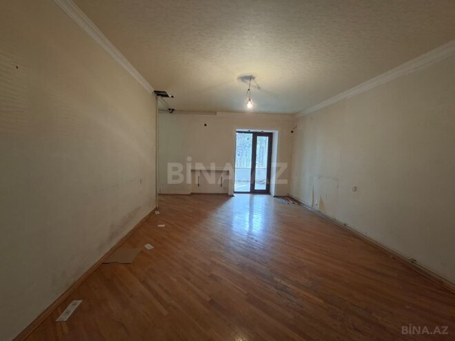 Продаётся 3-комн. вторичка 80 м², Ясамальский р., photo 8 from 19