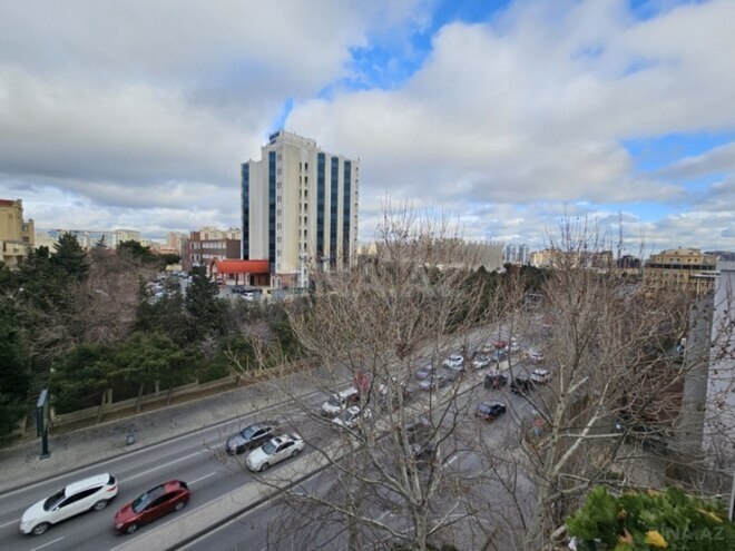 Продаётся 2-комн. вторичка 60 м², м. 8 ноября, photo 13 from 16