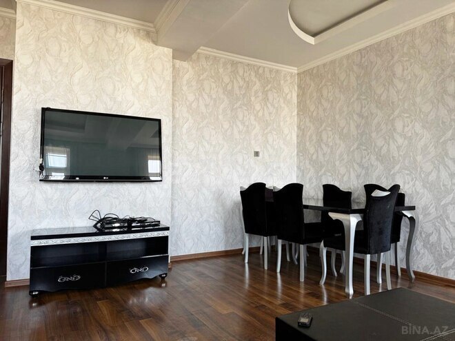 Сдаётся 3-комн. новостройка 100 м², м. 20 января, photo 6 from 22