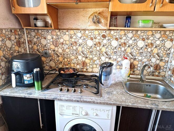 Продаётся 1-комн. вторичка 35 м², м. Кара Караев, photo 4 from 10