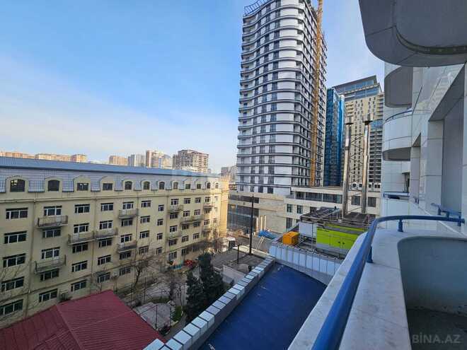 İcarəyə verilir 8 otaqlı ofis 200 m², 28 May m., photo 22 from 24