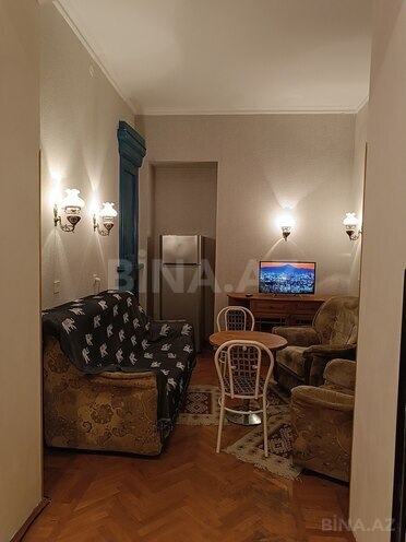 İcarəyə verilir 2 otaqlı köhnə tikili 55 m², İçəri Şəhər m., photo 3 from 17