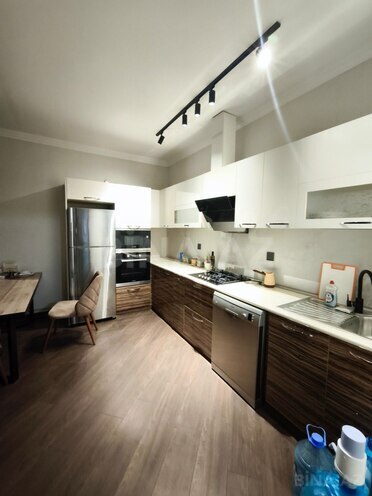 İcarəyə verilir 3 otaqlı yeni tikili 110 m², 8 Noyabr m., photo 9 from 24