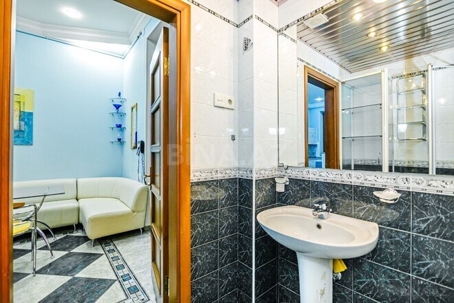 Сдаётся 3-комн. вторичка 100 м², м. Сахил, photo 21 from 32