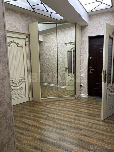 Сдаётся 3-комн. новостройка 136 м², м. Низами, photo 10 from 18