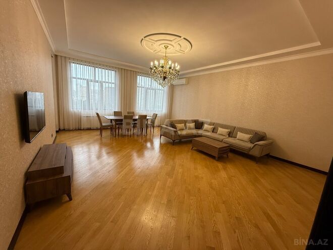 Сдаётся 3-комн. новостройка 153 м², м. Низами, photo 5 from 11