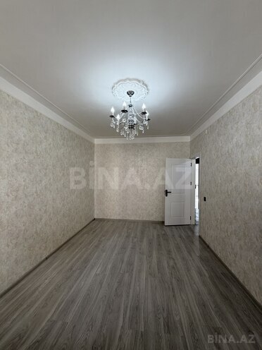 Продаётся 2-комн. вторичка 65 м², м. Ази Асланов, photo 3 from 12