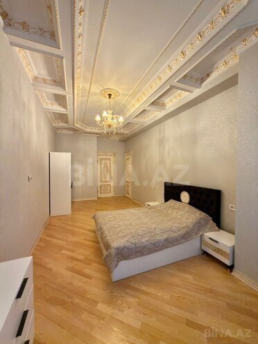 Продаётся 3-комн. новостройка 166 м², м. Низами, photo 11 from 17