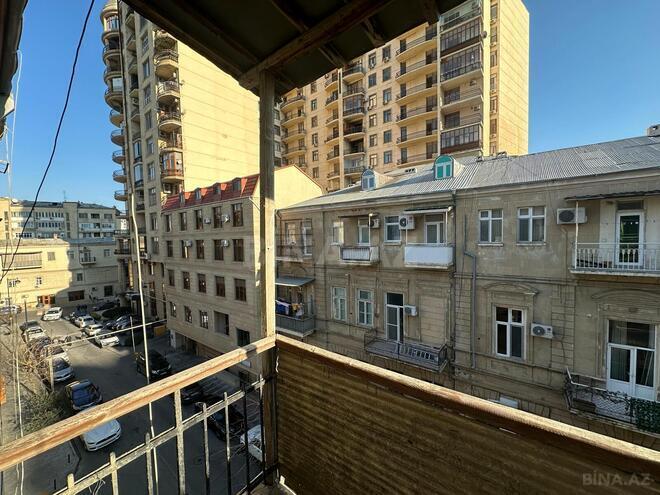 Satılır 2 otaqlı köhnə tikili 55 m², İçəri Şəhər m., photo 14 from 15