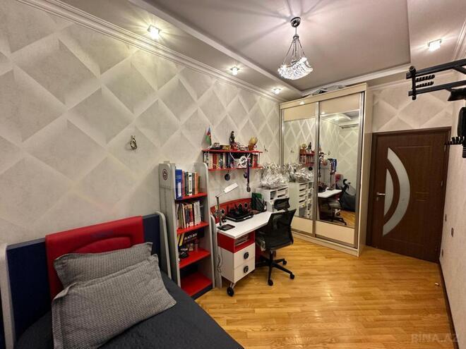 Продаётся 3-комн. вторичка 65 м², Насиминский  р., photo 13 from 21