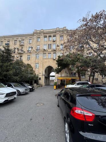 Продаётся 3-комн. вторичка 75 м², м. Ичеришехер, photo 10 from 24