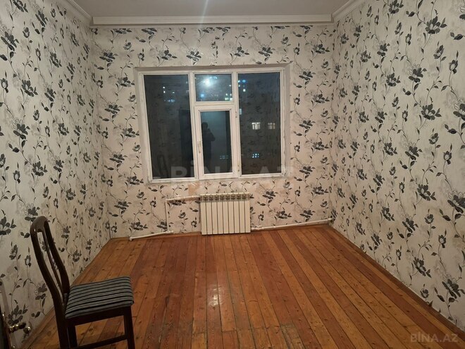 Сдаётся 3-комн. вторичка 65 м², м. Нефтчиляр, photo 1 from 10