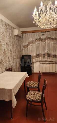 Satılır 2 otaqlı köhnə tikili 65 m², Xalqlar Dostluğu m., photo 4 from 12