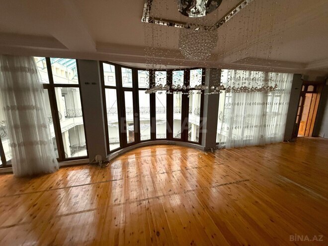 Satılır 19 otaqlı həyət evi/bağ evi 1 200 m², Nərimanov r., photo 8 from 16