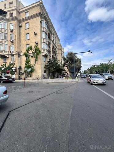 Satılır 4 otaqlı köhnə tikili 87 m², İçəri Şəhər m., photo 17 from 18