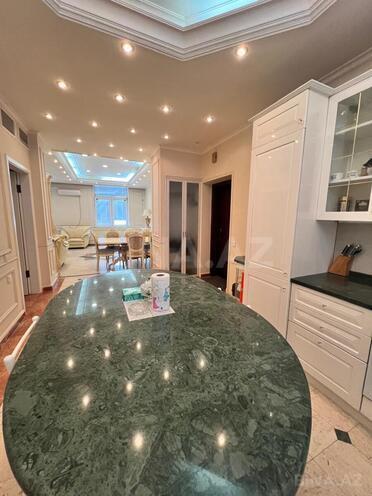 Satılır 4 otaqlı köhnə tikili 87 m², İçəri Şəhər m., photo 9 from 18