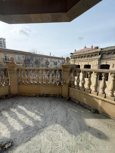 Сдаётся 10-комн. офис 300 м², м. Ичеришехер, photo 11 from 14