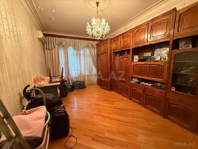 Satılır 5 otaqlı köhnə tikili 120 m², Azadlıq Prospekti m., photo 15 from 22