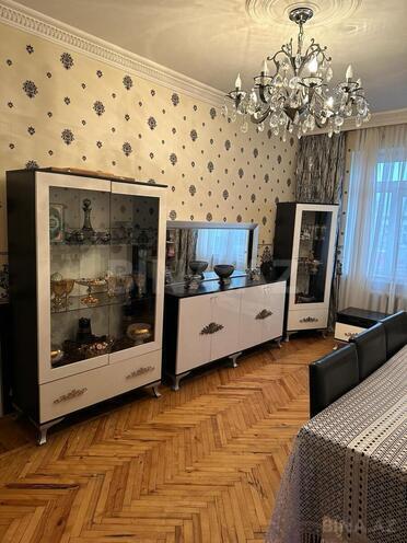 Продаётся 4-комн. вторичка 110 м², м. Халглар Достлугу, photo 3 from 10